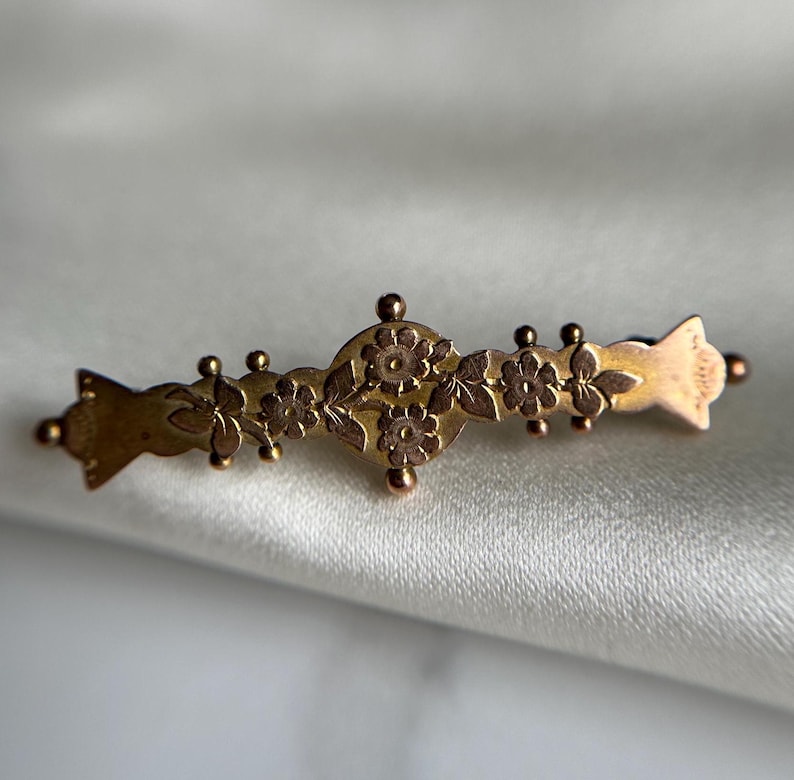 Vintage 9CT Gold Flower Pin, Decorative Floral Design Brooch, Detailed ...