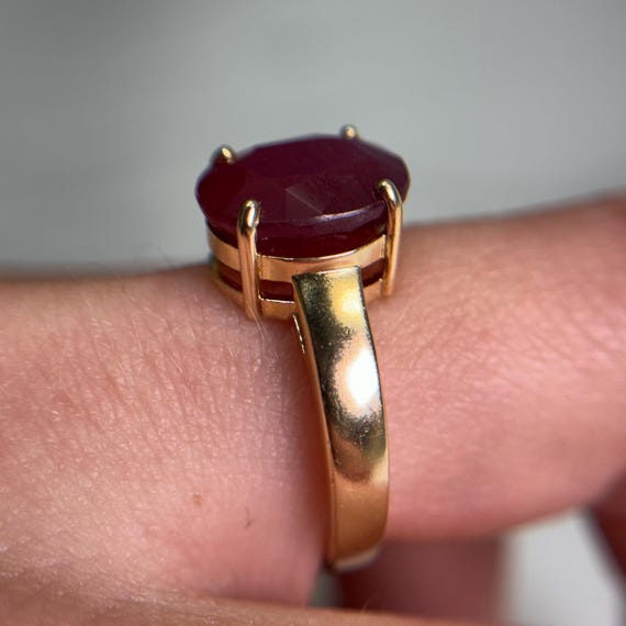 Vibrant 6.05ct Ruby Ring, Solid 14KT Yellow Gold … - image 8