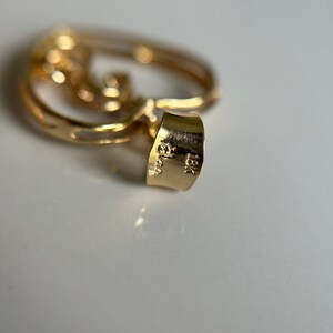 Estate 18KT Gold Heart 'S' Charm, Dangly Initial Letter S Pendant, Yellow Gold Sparkly Heart Jewellery, Gift for S Name bild 3