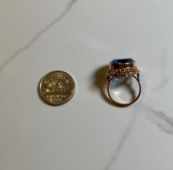 Large 15KT Blue Statement Ring, Estate Yellow Gol… - image 9