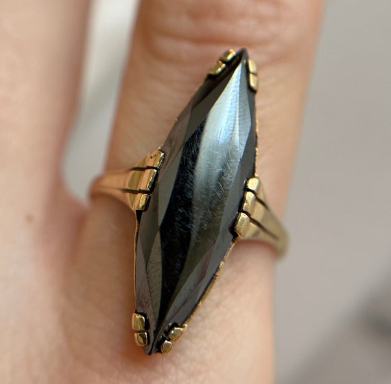 Vintage 10KT Hematite Ring, Large Marquise Cut Bl… - image 5