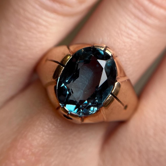 10KT Large Blue Statement Ring, Oval Cut Syntheti… - image 1