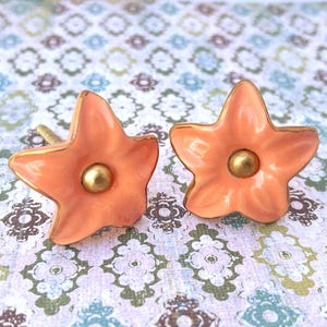 Coral Peach Flower Knob, Antique Floral Ceramic Drawer Pulls, Cabinet Knobs, Elegant Hardware, Cabinet Hardware, Stylized Flower Design Knob