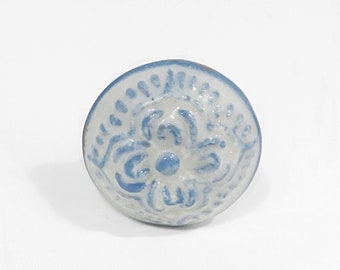 Antique Style Cream and Blue Ceramic Knobs/ Reproduction knobs / drawer pulls / drawer handles / cabinet hardware / vanity hardware