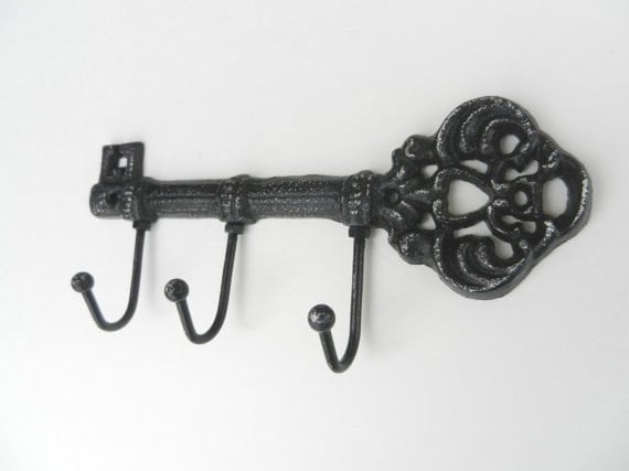 Antique Skeleton Key hanger, Historical Decor, Historical Hardware, Towel Holder, Bathroom Decor, gift under 20, Shabby Chic Skeleton Key