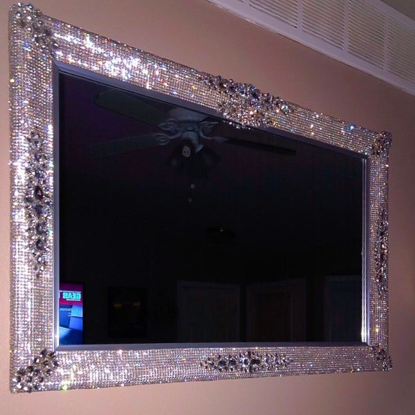 Charming Rhinestone Mirror main image 0