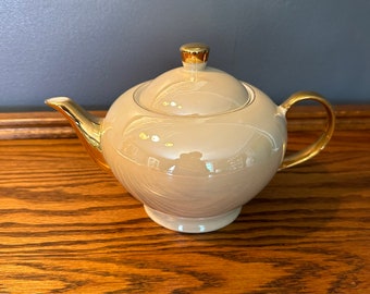 Godinger Vintage White and Gold Iridescent Teapot