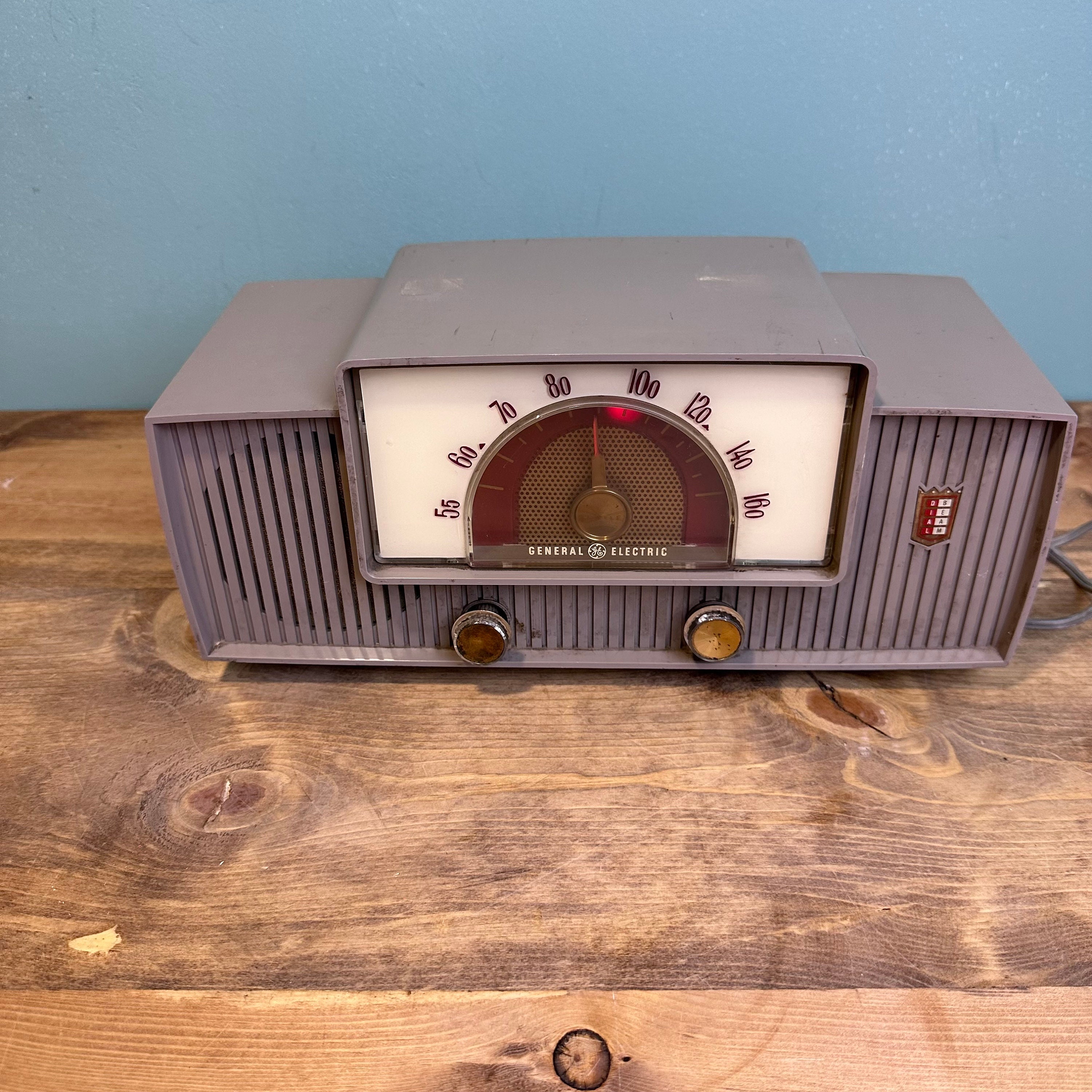 ビンテージ　ラジオ　GENERAL ELECTRIC 赤 USA アメリカ General Electric Model 467 Mid Century Tube Radio - Electromatic