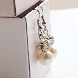 Pearl earrings, bridesmaid earrings, wedding jewelry, bridesmaid gift, pearl and rhinestone