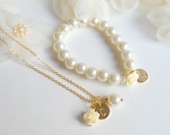 Flower girl necklace bracelet, personalized gift, flower girl jewelry set, ivory pearl bracelet, little girl bracelet, gold necklace