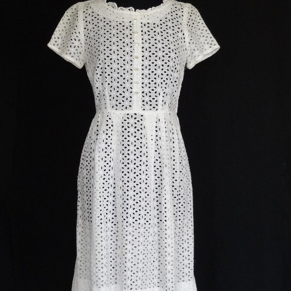 1950s Dress / White Eyelet Cutwork Sundress Garden Party Daydress / Korell