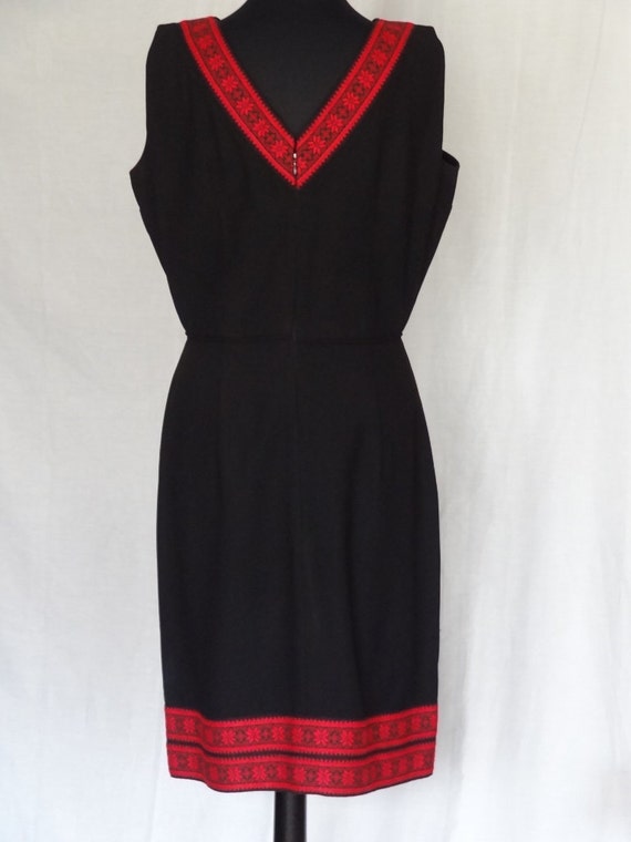 1950s 60s Dress / Black Wiggle Dress w Embroidere… - image 3