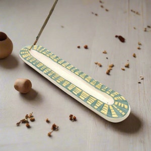 Handbemalter Räucherstäbchenhalter aus Keramik - Einzigartiges Geschenk für Frauen