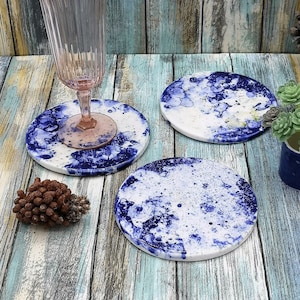 Handmade Round Ceramic Coasters – Abstract Motif Design