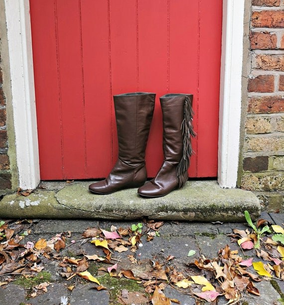 Vintage fringe boots | 1970s style tassel boots |