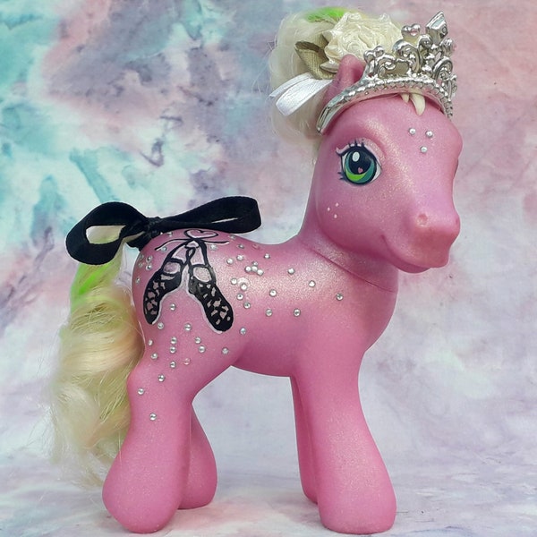 Custom Irish Dancing Pony - G3 Custom Pony - Soft shoes Ghillies Feis Pony (The perfect gift for any fan of Riverdance or Lord of the Dance)