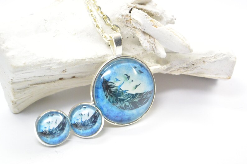 Set jewelry Feather blue Earring and Necklace