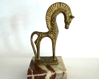 vintage Mid-Century Moderne Frederick Weinberg Style Laiton Étrusque Grec Cheval Sculpture Base en Marbre Fabriqué en Grèce