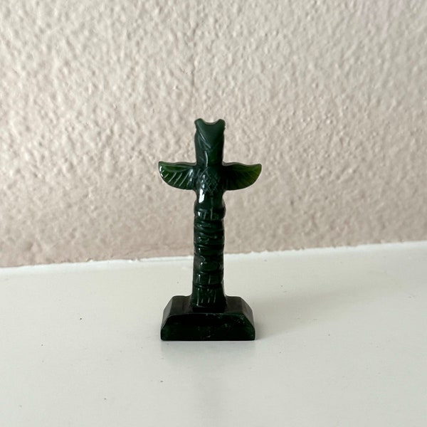 Vintage Miniature Carved Jade Thunderbird Totem Pole Alaskan Canadian Native American