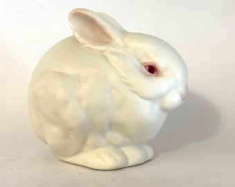 Vintage Cybis porseleinen konijn beeldje | Handgesigneerd beeldhouwwerk wit konijn