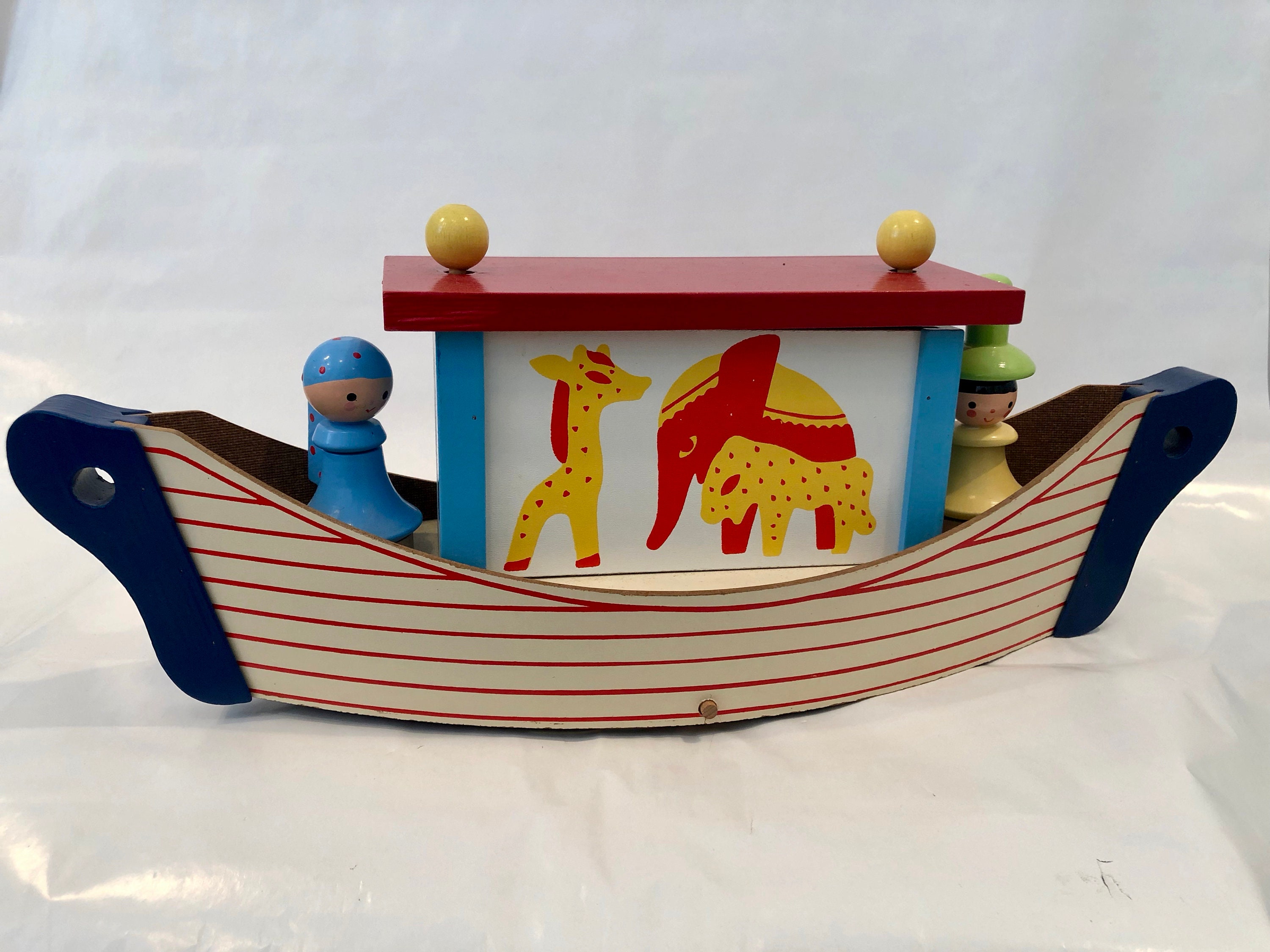 animal boat toy