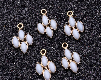 DIY, White Agate Component, Chandelier Finding, Gold Filigree Finding, Earrings Making, Gold Bail, 16x10mm, GemMartUSA - 1pc (GPWA-13106)