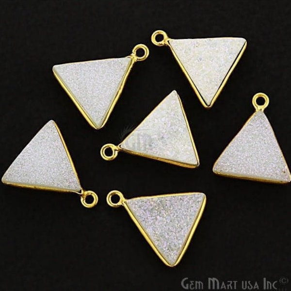 Weißer Druzy Bezel Dreiecksstecker, vergoldeter Stecker, Einzelbügelstecker, 24K Gold, dreieckiger Stecker, GemMartUSA (WZ-11208)
