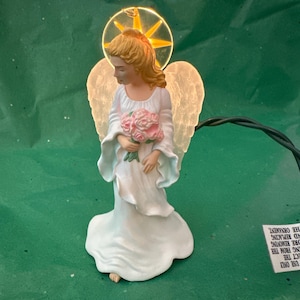 Hallmark Keepsake Magic Christmas Ornament Lights Glowing Angel 1997