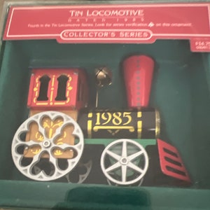 Hallmark Keepsake Ornament Tin Locomotive Collector Series number 4 1985