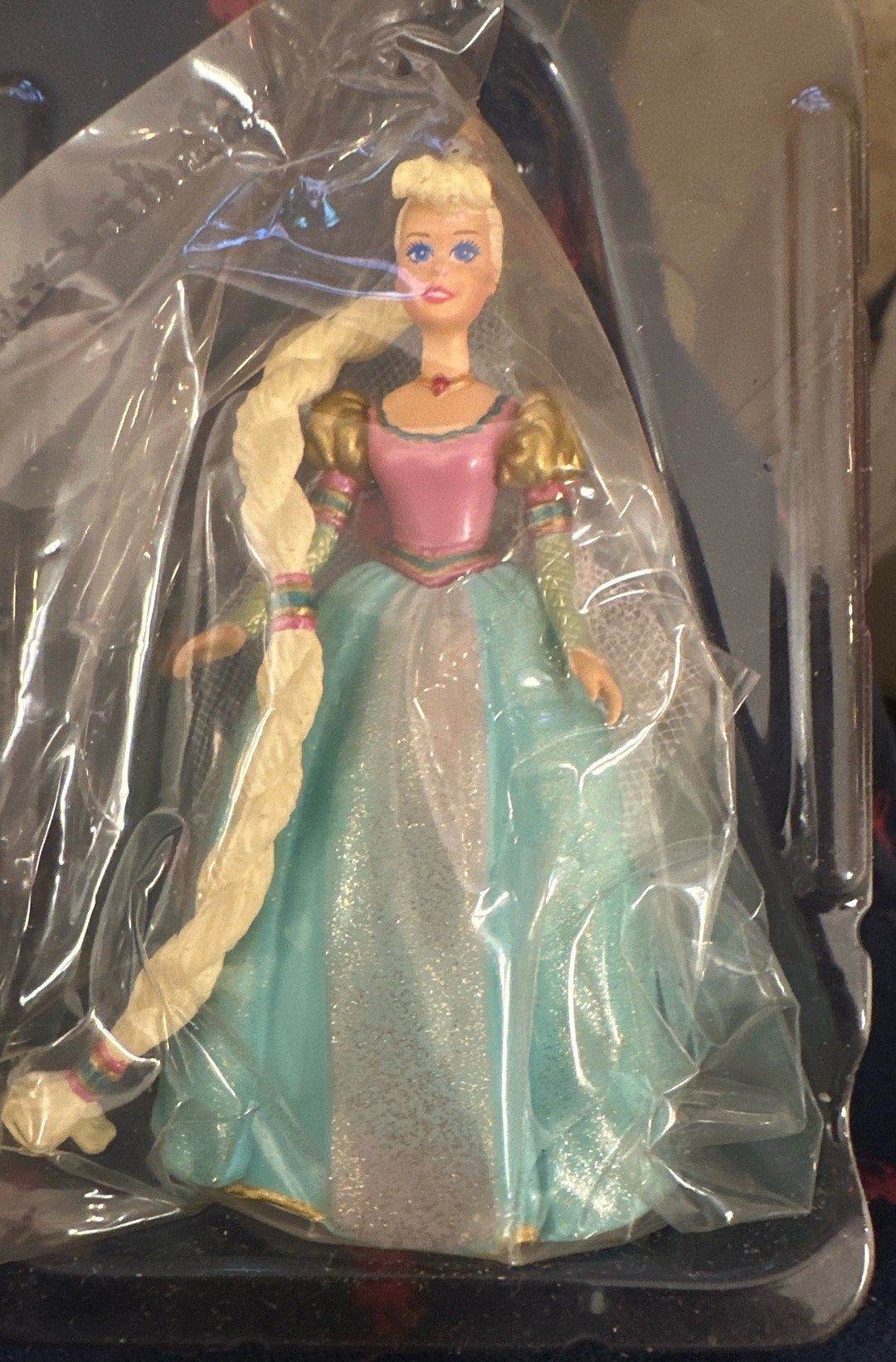 Hallmark Keepsake Ornament - Barbie As Rapunzel 1997 (First In Series, QEO8635) - 3.5" Collectible Doll Ornament - View #2