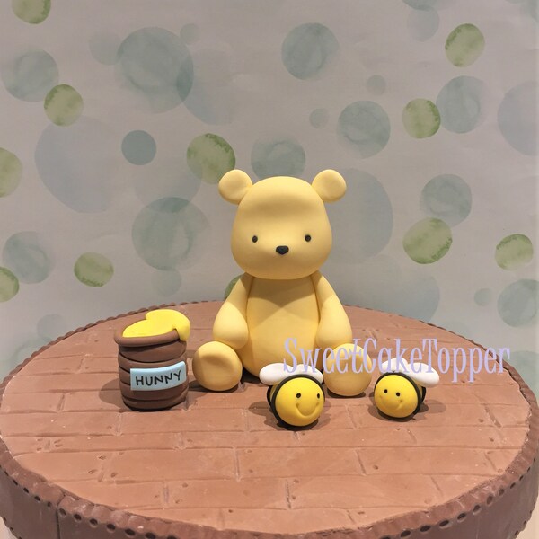 LISTO PARA ENVIAR - Adorno para tarta inspirado en el clásico Pooh