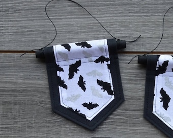 Mini Decorative Banner - Halloween Decoration - Black and Silver Bats