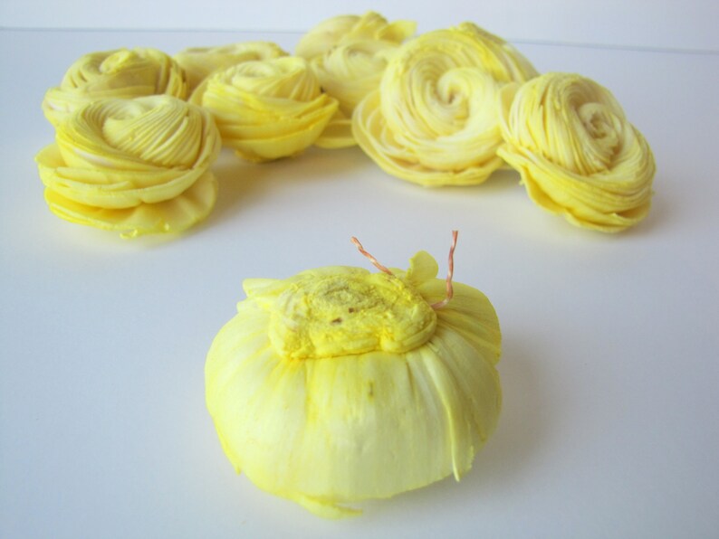 Wedding DIY SET OF 10 Lemon Yellow Sola Flowers Lemon Yellow Sola Shell Flowers Balsa Wood Flowers Wood Sola Flowers Craft Flowers