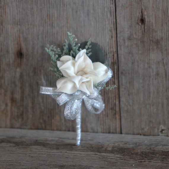 Star Magnolia Keepsake Pin On Corsage, Customizable