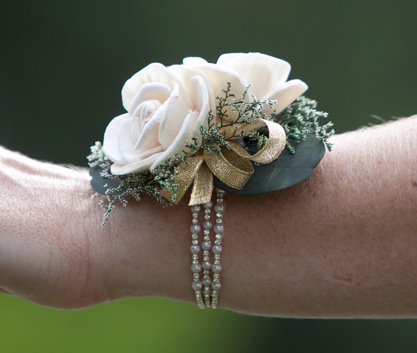 Woman's Pearl and Gold Rhinestone Sola Flower Wrist Corsage Keepsake