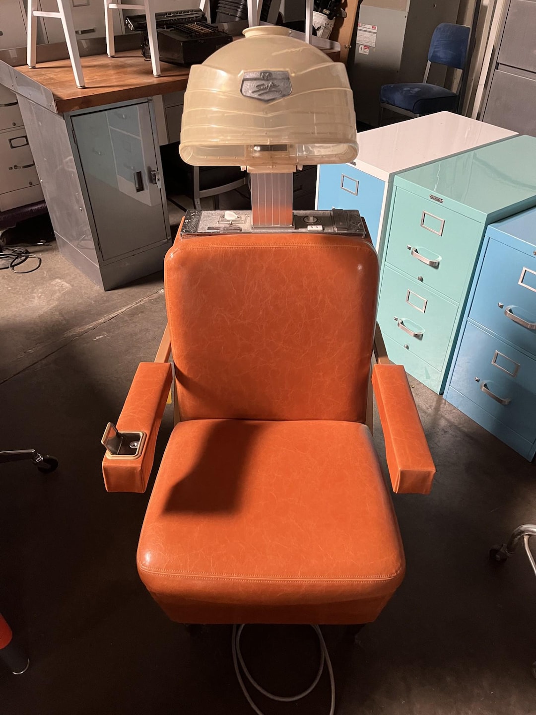 Styling Chair Orange Barber Chair Amber Styling Chair