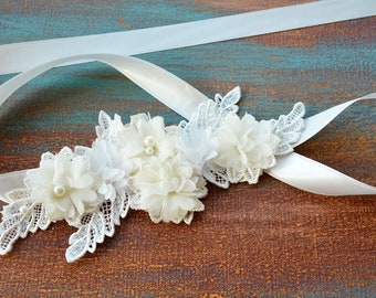 Ivory Flower Sash Belt, Flower girl Sash Belt, Wedding Dress Belt, Flower Belt Sash, Bridal Belt, Wedding Sash Belt, Ivory sash, flower Belt