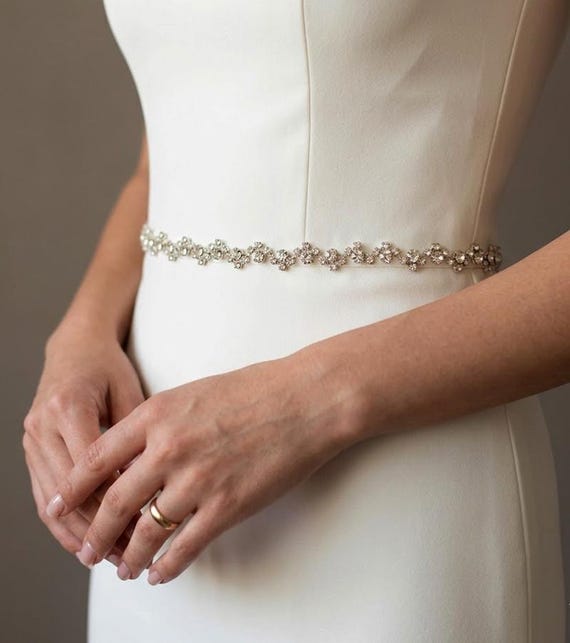 Sparkling Crystal Bridal Belt: Rhinestone Wedding Dress Sash  display picture 3