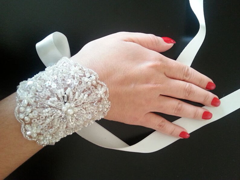 Beaded Pearls Bracelet Cuff Wedding Jewelry Bridal Cuff Wedding Cuff Vintage Style Cuff Wedding Accesories