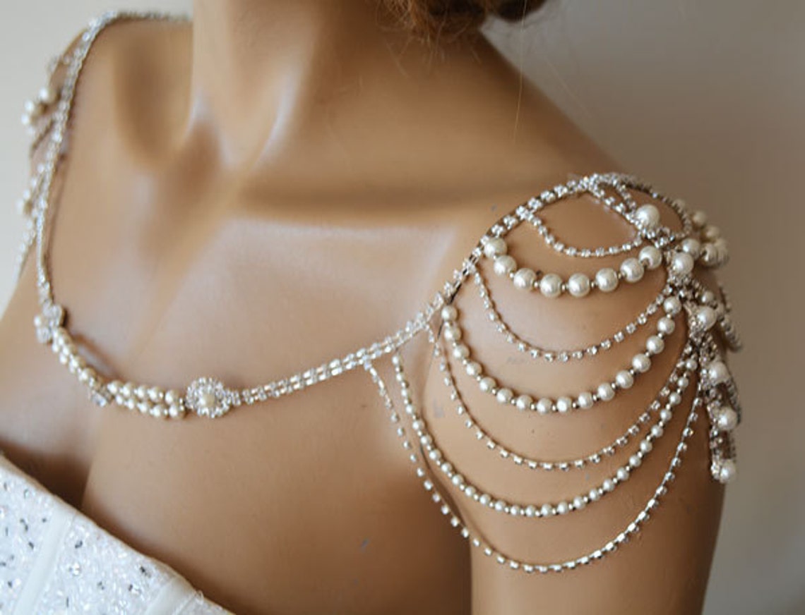 15 Bridal Accessories For Your Wedding Day Look - Blush & Pearls