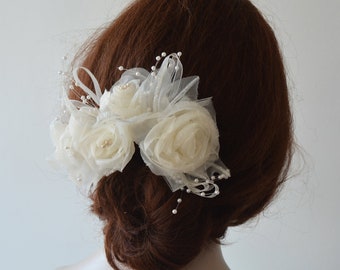 Off White Romantic Large Flower Bridal Hair Comb, Wedding Floral Hair Accessories For Bride