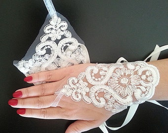 Off White Lace Gloves For Wedding, Fingerless Gloves, Wedding Accessory