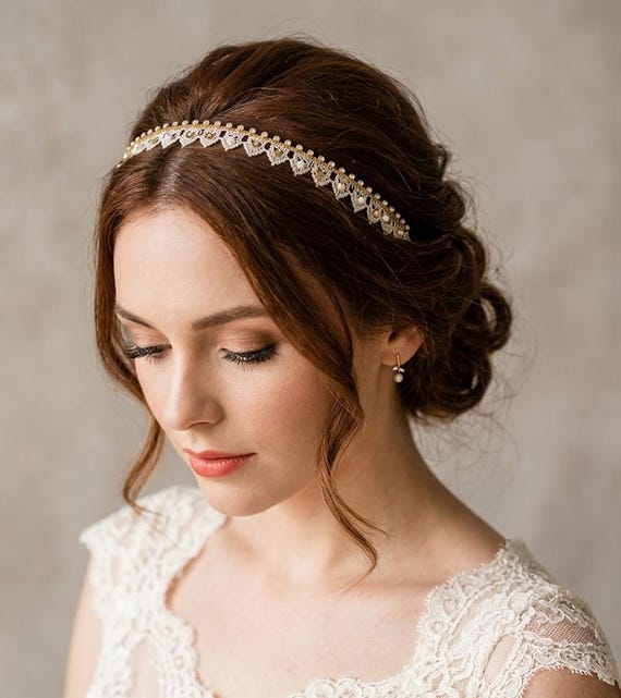 Handmade Lace Rhinestone Wedding Headband: Vintage Bridal  display picture 1