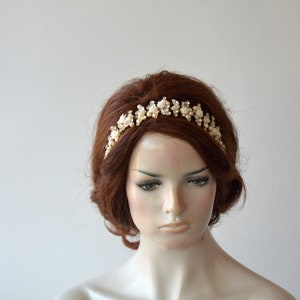 Elegant Crystal and Pearl Headpiece, Vintage Style  Bridal Hair Accessory, Wedding Hair Embellishment