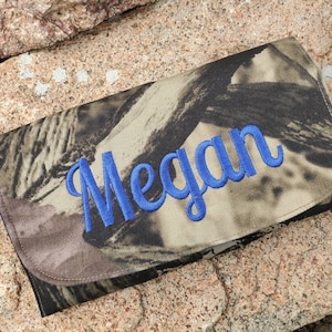 Personalized Camo Wallet, Camo Billfold, Camo Ladies Wallet, Camo wallet with name, Monogrammed Wallet image 8