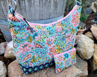 Pastel Quilted  Purse, Fabric Purse, Paisley Purse, Quilted  Handbag, Purse with Zipper, Handmade Purse, Fabric Purse, Paisley Handbag