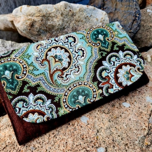 Cartera Paisley, Billetera de dama hecha a mano, Cartera de dama, Cartera de tela para mujer, billetera paisley verde, Cartera de mujer con ventana de identificación