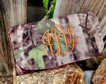 Personalized Camo Wallet, Camo Billfold, Camo Ladies Wallet, Camo wallet with name, Monogrammed Wallet