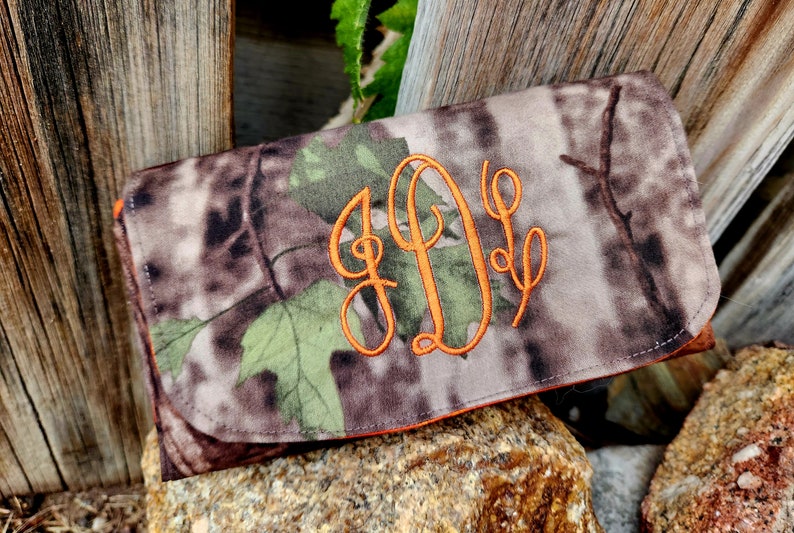 Personalized Camo Wallet, Camo Billfold, Camo Ladies Wallet, Camo wallet with name, Monogrammed Wallet image 1