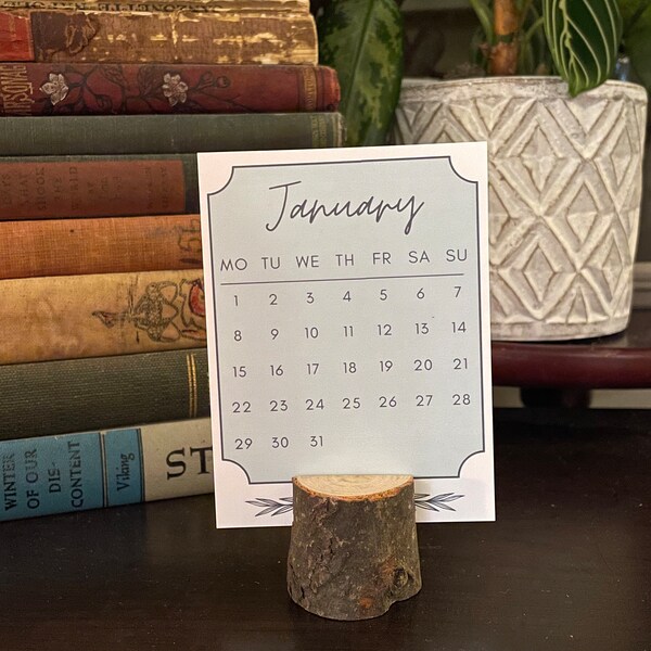 Simple 2024 Calendar | Handmade | Stand Up Easel Calendar | Greenery Calendar | Space Saving | Aesthetic Desk Calendar | 2024 | Minimal